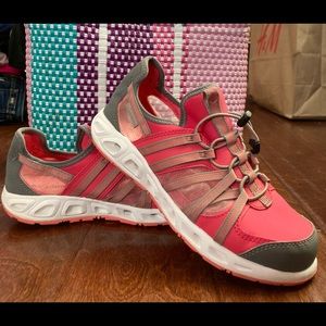 USED Columbia Water Shoes